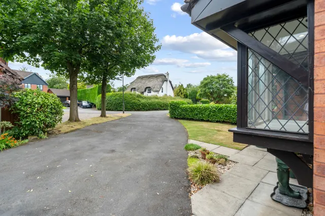 Photo 2 — Wendlebury Close, Leigh, Leigh, WN7 3NP