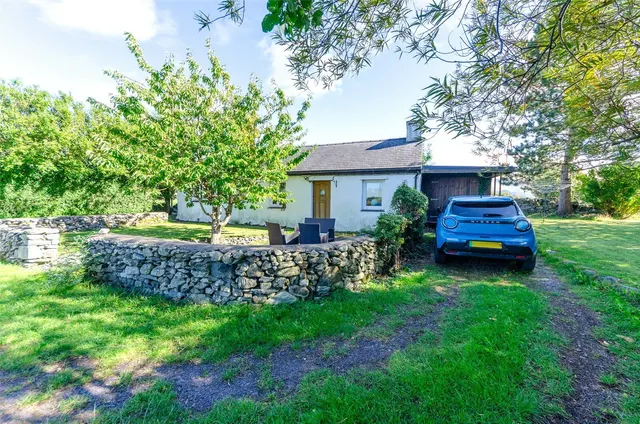 Penisarwaun, Caernarfon, LL55, photo 1