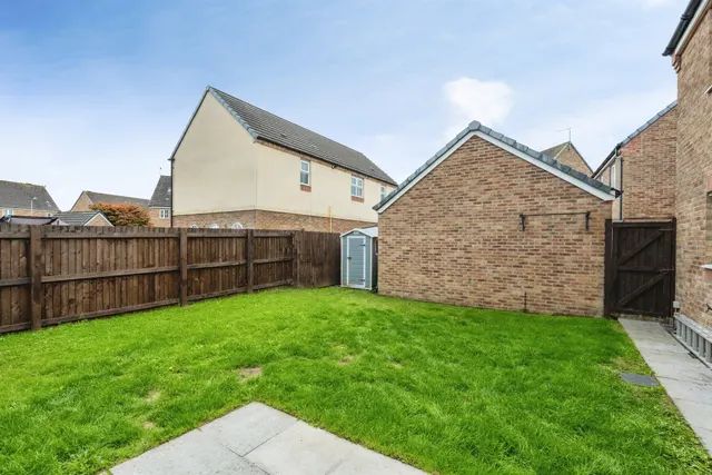 Six Mills Avenue, Swansea, SA4, photo 3