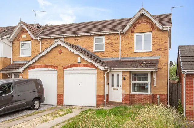 Harlequin Drive, Kingswood, HU7, photo 1