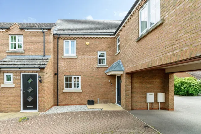 Goldfinch Drive, Sandy, Bedfordshire, SG19, photo 1