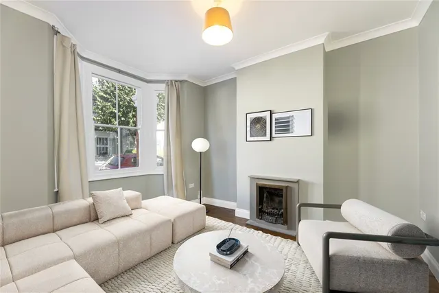 Brathway Road, London, SW18, photo 1