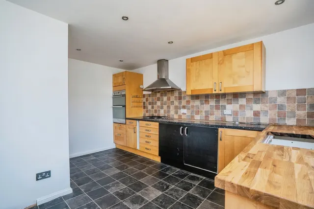 Pangbourne Avenue, Portsmouth, PO6, photo 3