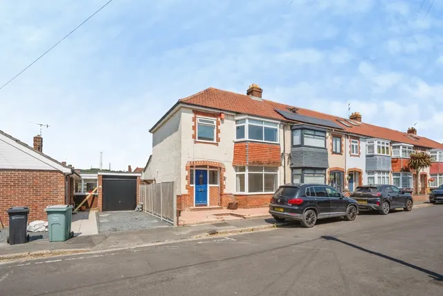 Pangbourne Avenue, Portsmouth, PO6, photo 1
