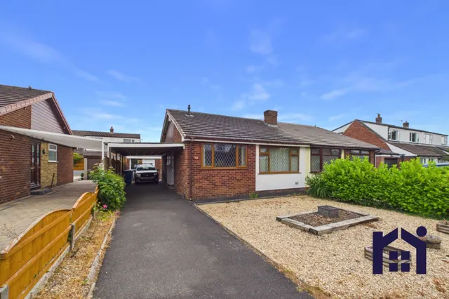 The Hawthorns, Eccleston, Chorley, PR7 5QW, photo 1