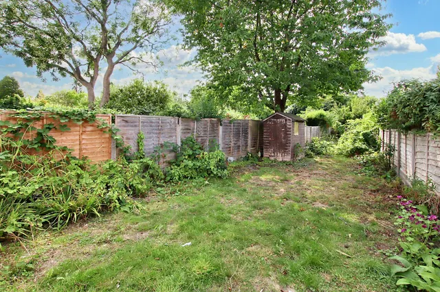 Photo 3 — Birch Tree Avenue, West Wickham, West Wickham, BR4 9EJ