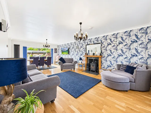 Urmond Road, Canvey Island, SS8, photo 3