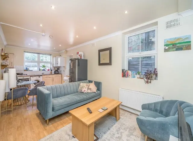 Cato Road, Clapham, SW4, photo 2