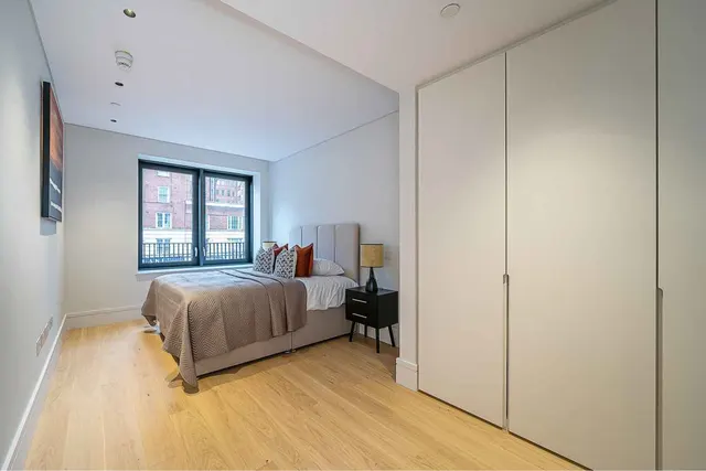 Photo 3 — Nutford Place, LONDON, W1H