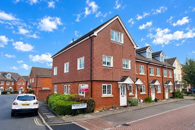 Watson Court, Hedge End, Southampton, photo 1