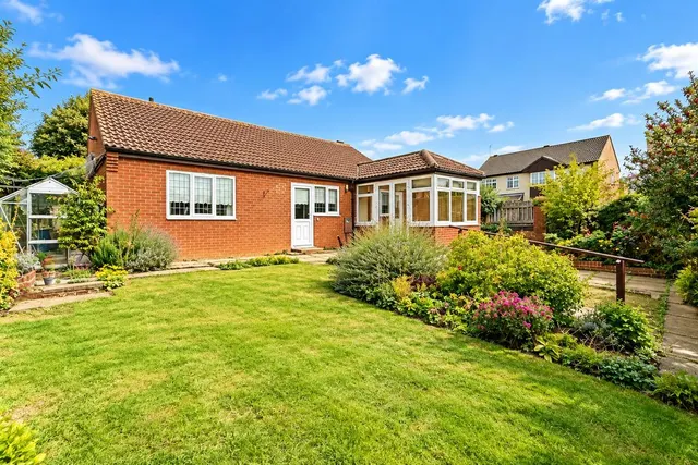 Covill Close, Great Gonerby, NG31, photo 1