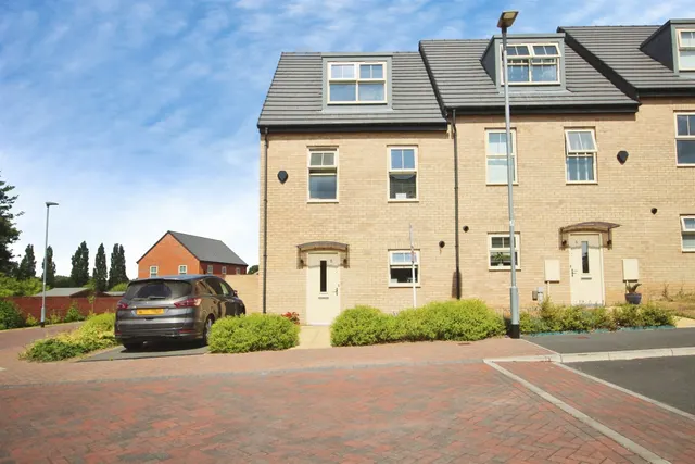 Hutton Road, Leeds, photo 1
