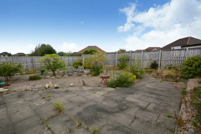 Photo 2 — 25 Milton Crescent, Troon, KA10 7LS