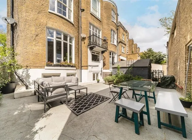 Photo 3 — Clapham Common South Side, Clapham, SW4
