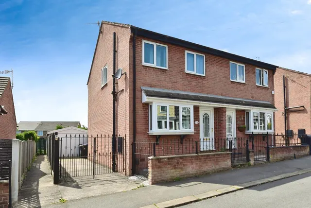 Farnley Avenue, Sheffield, South Yorkshire, S6, photo 1