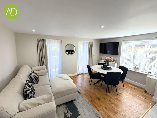 Sorbus Road, Broxbourne EN10 6GD, photo 1