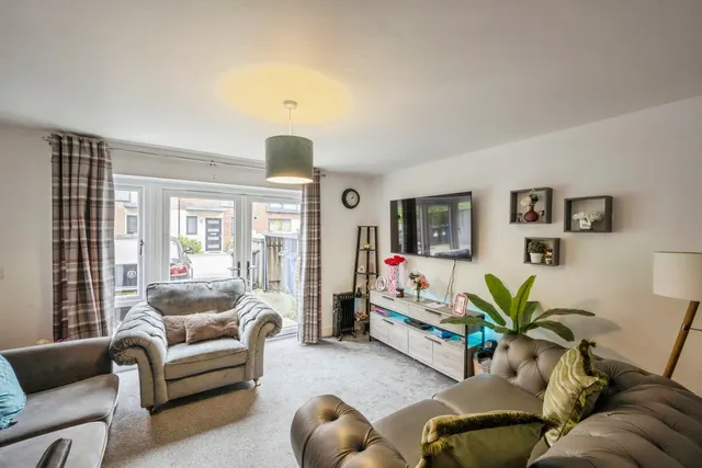 Photo 3 — College Road, Doncaster, South Yorkshire, DN1