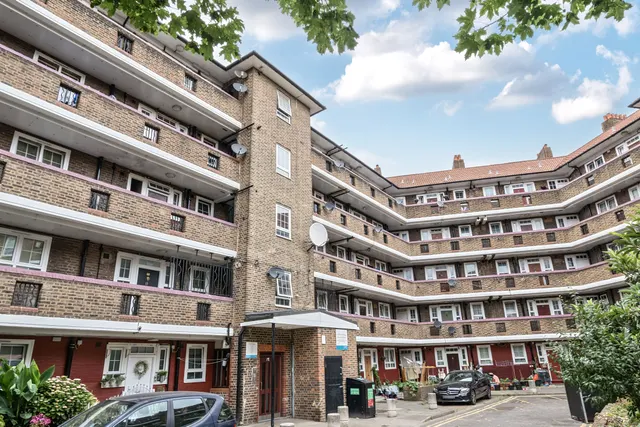 Photo 3 — 48 Cardiff House, Peckham Park Road, London
