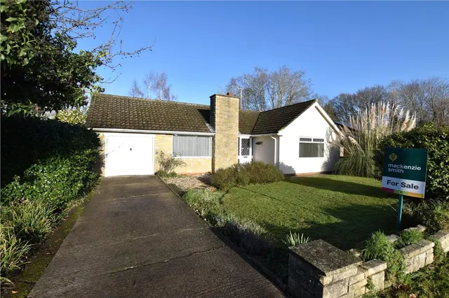 Hilder Gardens, Farnborough, Hampshire, GU14 7BQ, photo 1