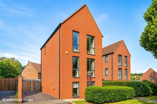 Zachary Close, Coulsdon, CR5, photo 1