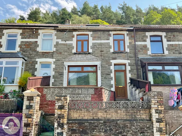 Victoria Road, Six Bells, Abertillery, photo 1