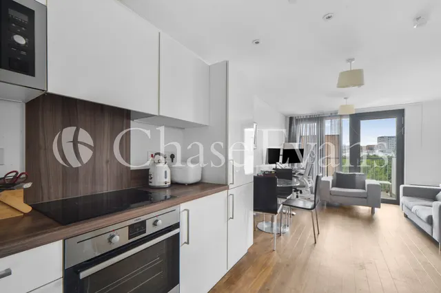 Booth Road, Docklands, E16, photo 1