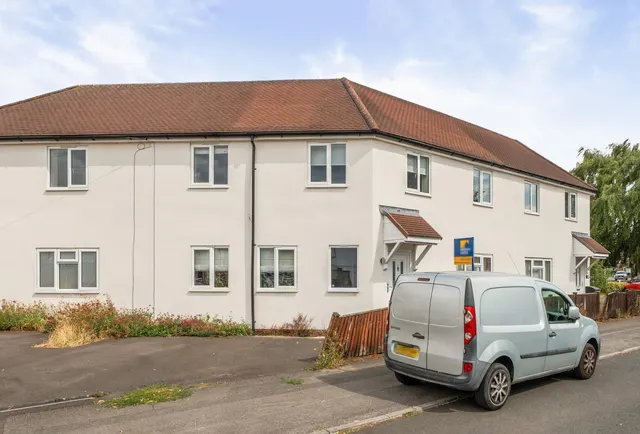 Ermin Park, Gloucestershire, Brockworth, GL3 4DD, photo 1