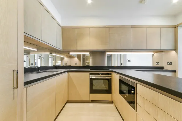 Embassy Gardens, Nine Elms, SW11, photo 3