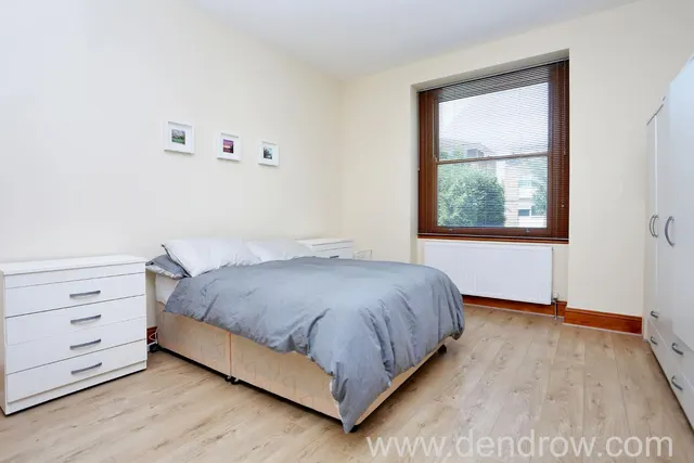 Photo 3 — Gordon Road, Ealing, London, W5 2AP
