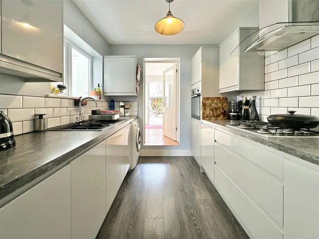 Mount Pleasant Road, Brixham, photo 3