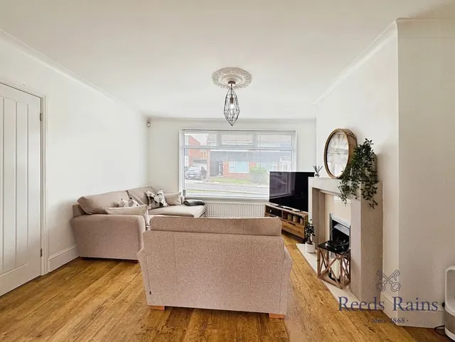 Photo 3 — Anglesey Gardens, Newcastle upon Tyne, Tyne and Wear, NE5