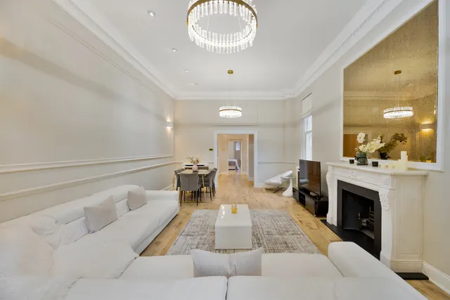 Sloane Gardens, Knightsbridge, London, photo 1