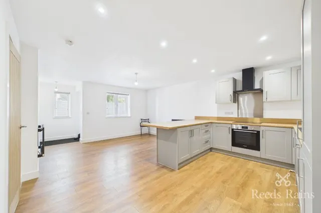 Groot Close, Sunnyside, S66, photo 3