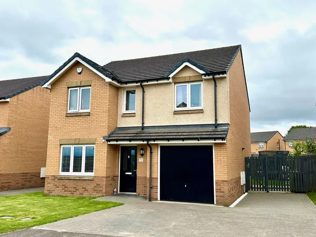 Plantation Grove, Newton Farm, Cambuslang, photo 1