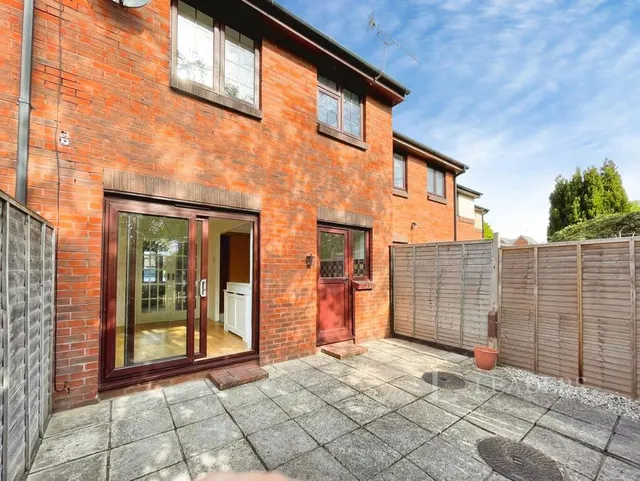 Vallis Close, Poole, BH15, photo 3