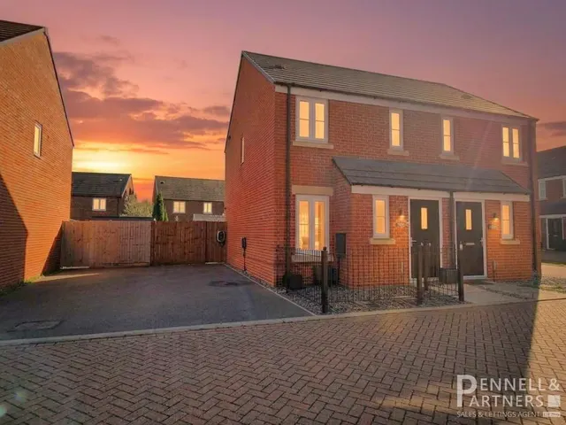 Hampton Gardens, Peterborough, photo 2