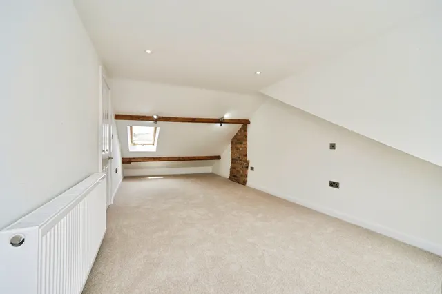Littlemoor View, Pudsey, LS28, photo 2
