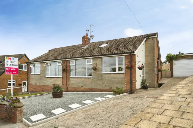 Littlemoor View, Pudsey, LS28, photo 1