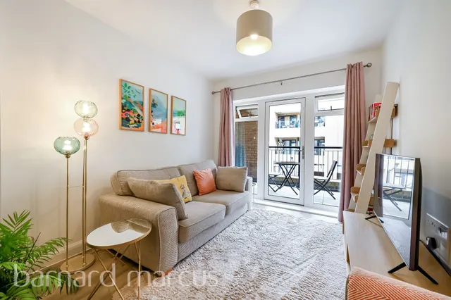 London Road, Wallington, SM6, photo 3