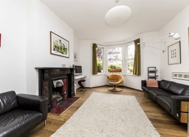 Photo 3 — Coval Road, Richmond, SW14