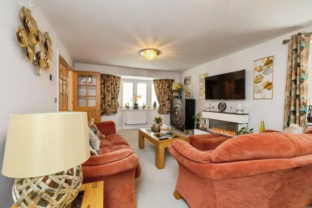 Photo 3 — Hoplands Road, Coningsby, Lincoln