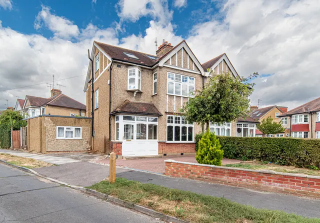 Church Drive, Harrow, HA2, photo 1