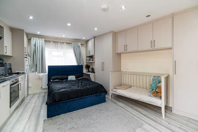 Church Drive, Harrow, HA2, photo 2