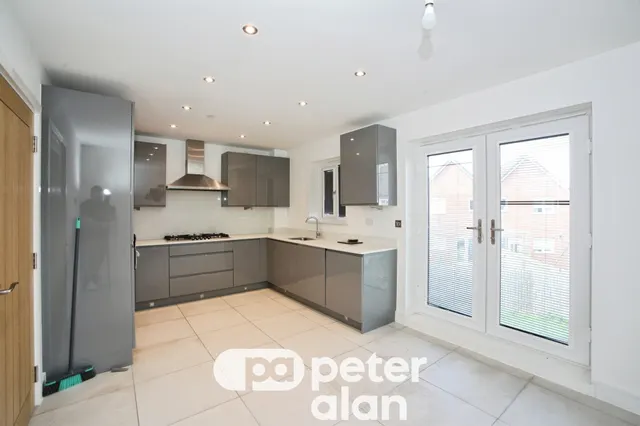 Austenite Way, Newport, NP19, photo 1
