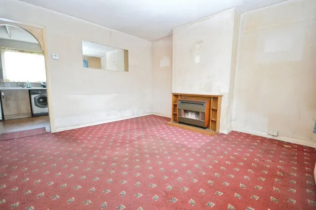 Photo 2 — Springfield Road, Whitton, Twickenham, TW2