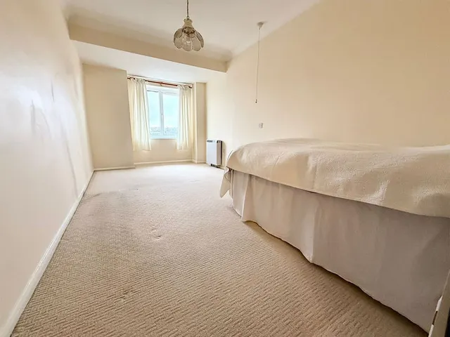 Photo 3 — Albion Street, Dunstable LU6 1SB