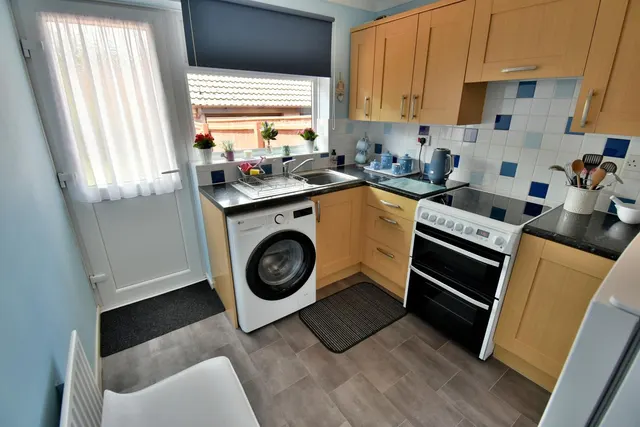 High Howe Lane, BH11, photo 3