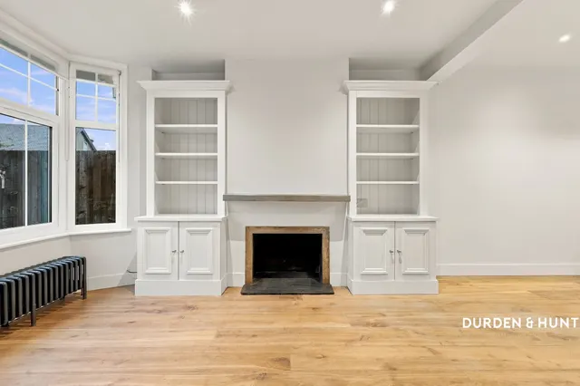 High Road, Chigwell, IG7, photo 3