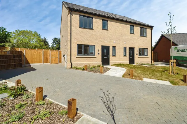Jubilee Way, Holton, Halesworth, photo 1