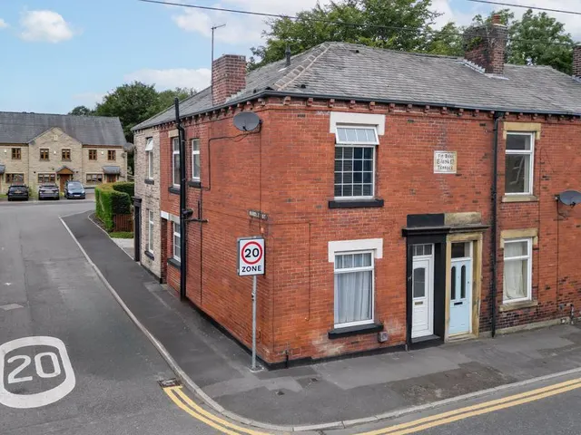Whitelees Road Littleborough, Rochdale OL15 8DU, photo 1
